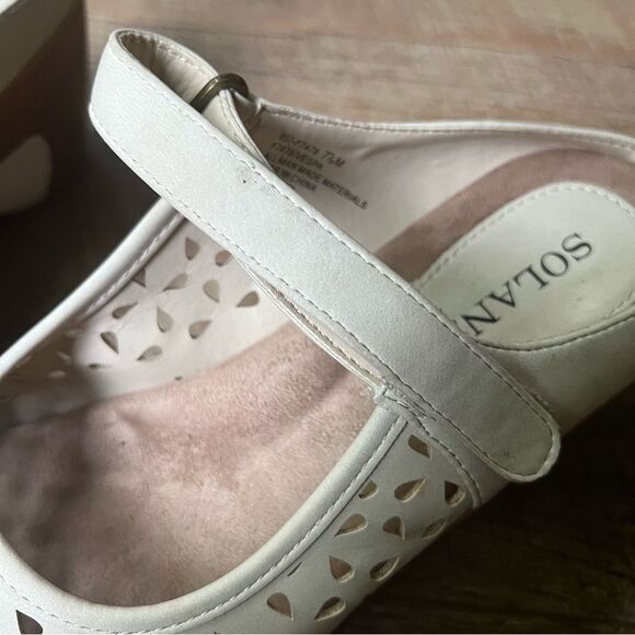 𝅺Solanz Vespa clogs cream lazer cut size 7.5 shoes ankle strap - Picture 8 of 14